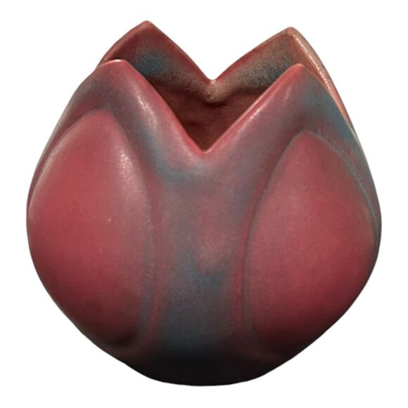 VAN‎ BRIGGLE Art Pottery Tulip Vase Planter - Picture 3 of 9